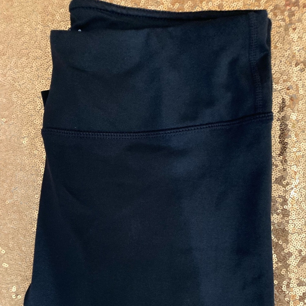 High waist Black and white Size medium Reebokleggings never worn